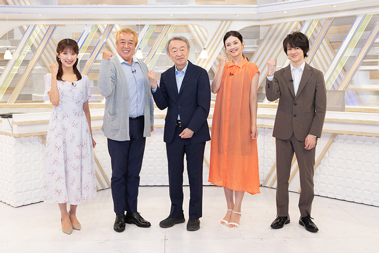 写真:出演者集合写真
